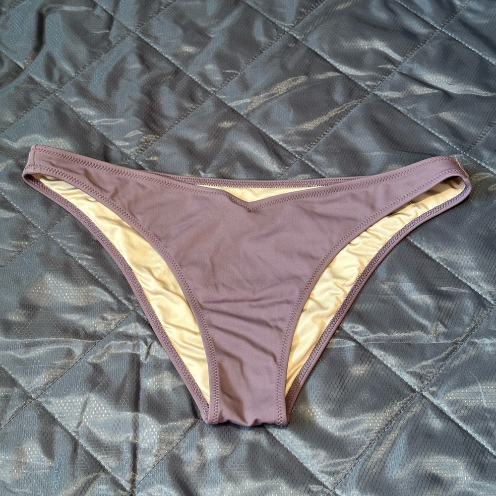 Purple Bikini Bottoms (NWOT)